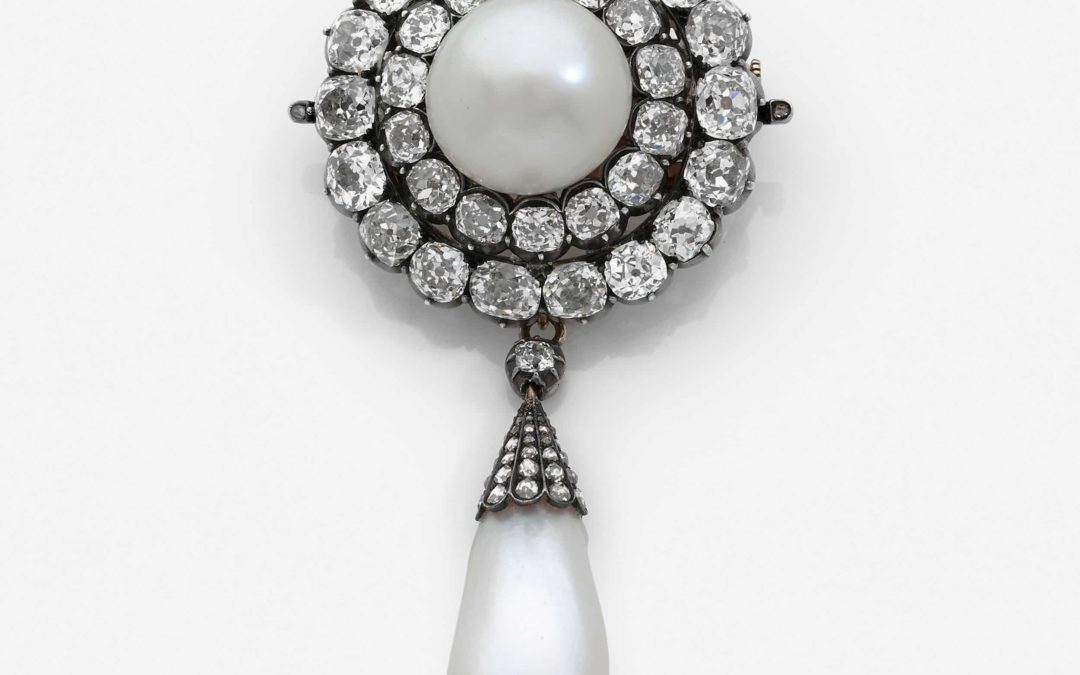 Broche ornée de perles fines et de diamants